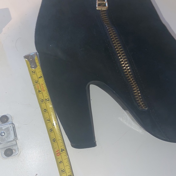 Steve Madden Black Suede heeled Booties - Picture 5 of 6